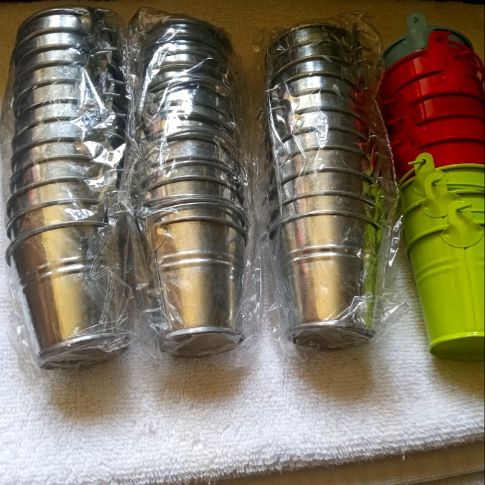 Miniature buckets for crafting